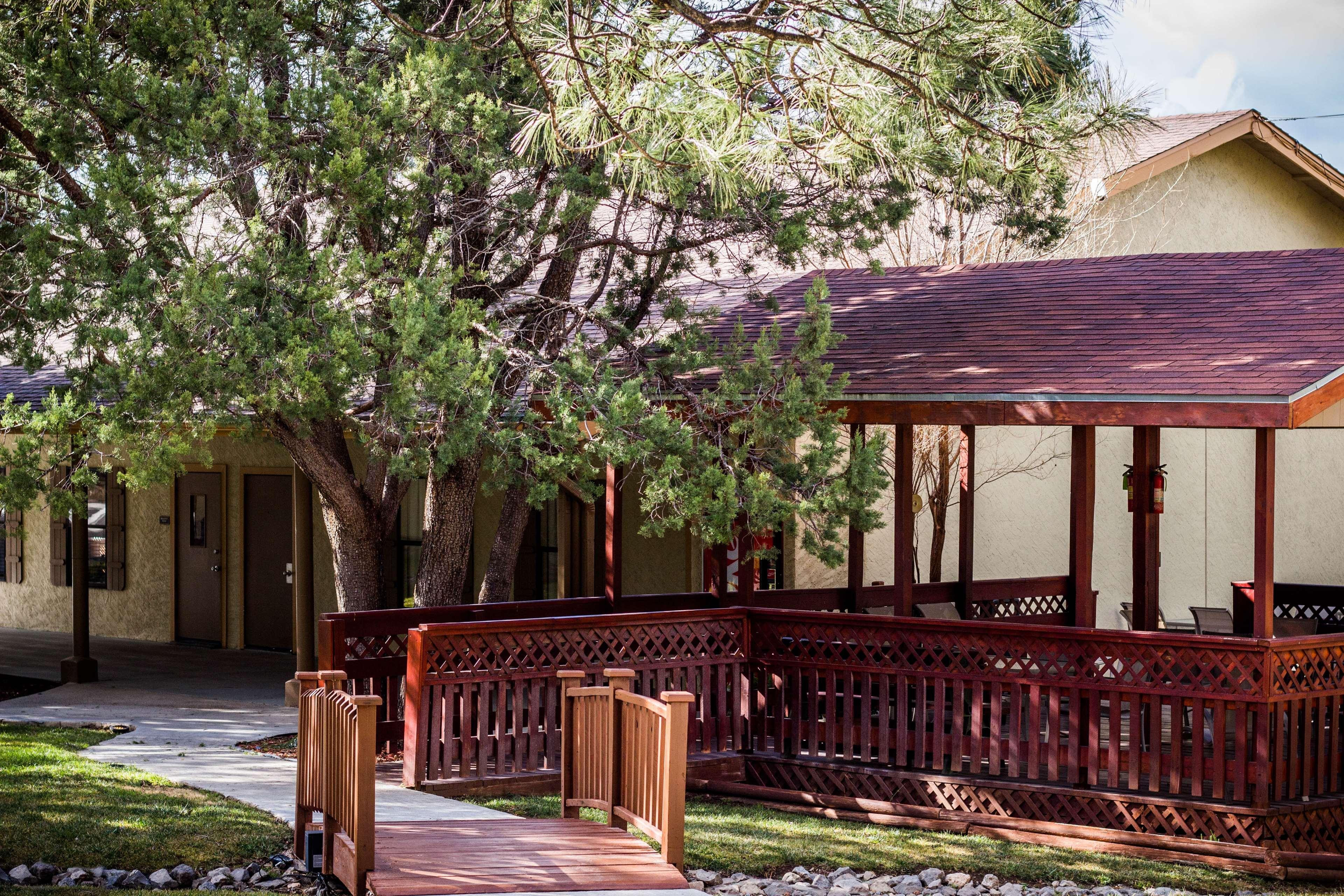 Best Western Pine Springs Inn Ruidoso Downs Exteriör bild