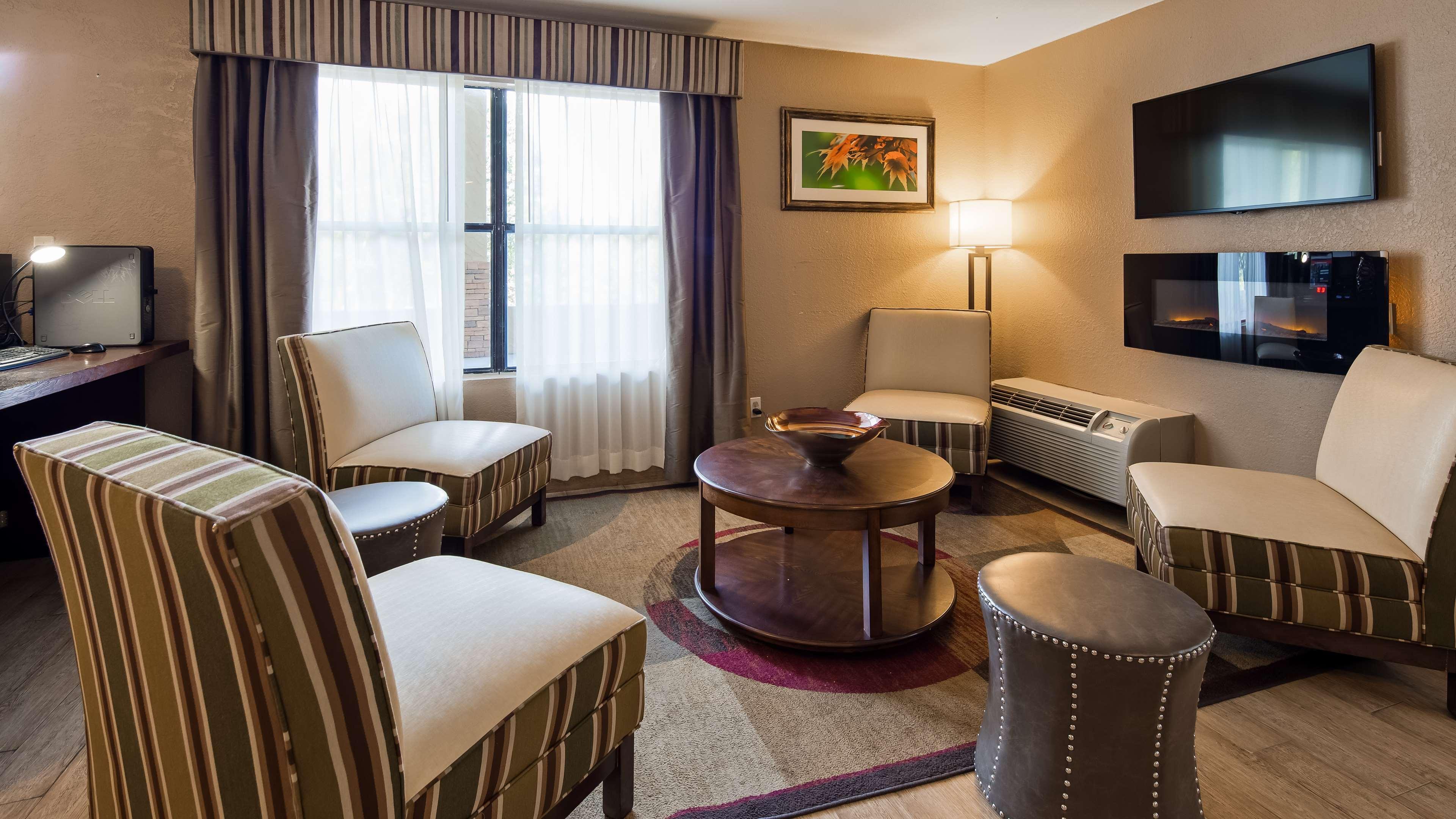 Best Western Pine Springs Inn Ruidoso Downs Exteriör bild