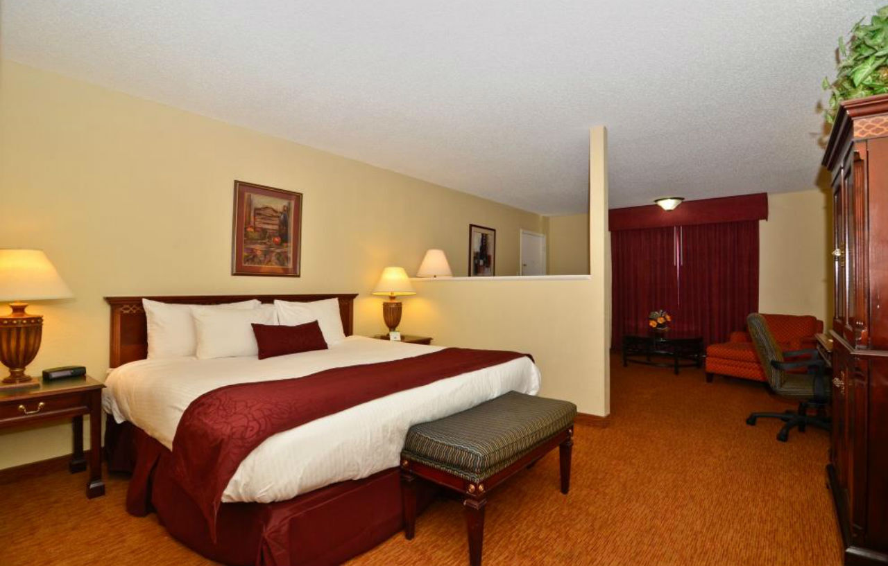 Best Western Pine Springs Inn Ruidoso Downs Rum bild